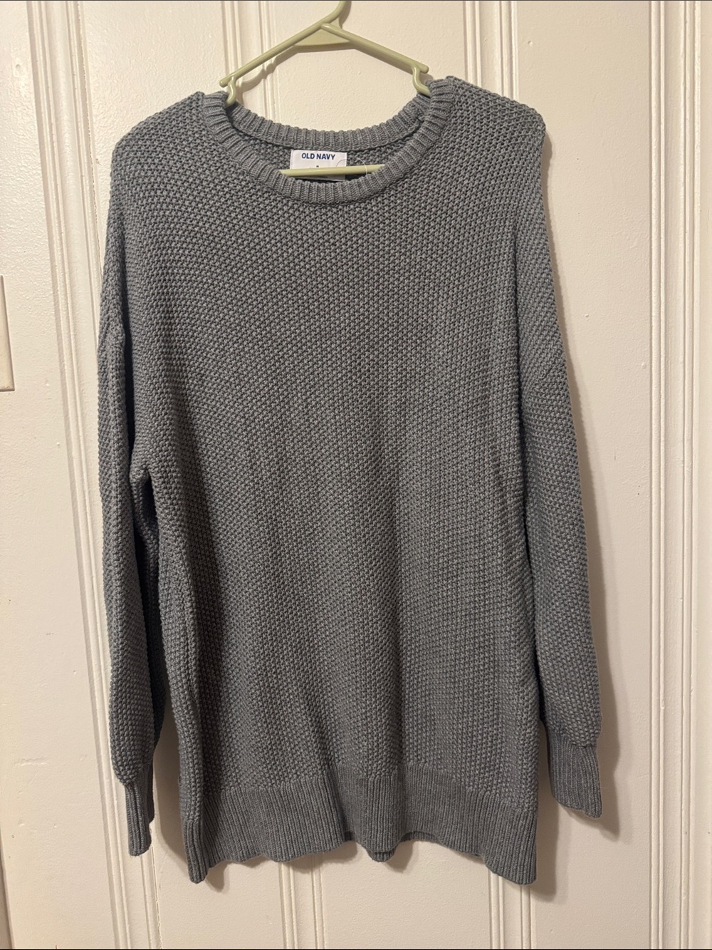 Old Navy Women’s Gray Knit Crewneck Sweater